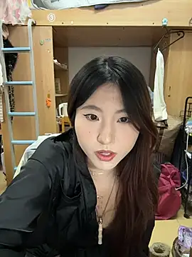 ououlovelove online show from February 1, 9:02 pm