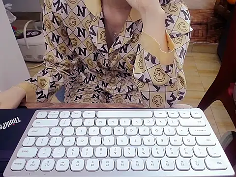 Lamoon 2k online show from October 29, 6:26 am