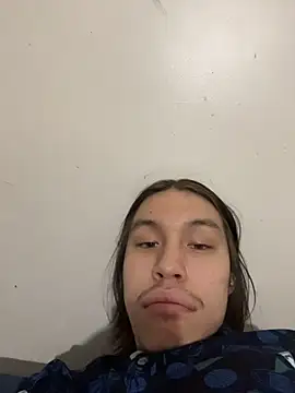 heytherepeoples717 online show from December 3, 9:40 am