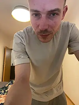 Skinny0150 online show from March 31, 3:56 pm