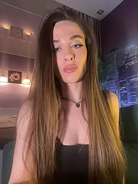 Snapshot of _shadylady_ chatting on June 11, 6:28 pm shadylady online show from June 11, 6:28 pm