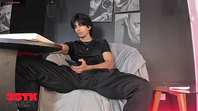 jett savage online show from November 18, 3:05 pm