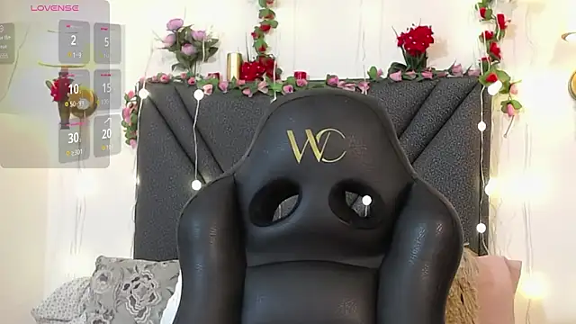 Snapshot of IndraKaur_ chatting on February 2, 11:31 am IndraKaur online show from February 2, 11:31 am