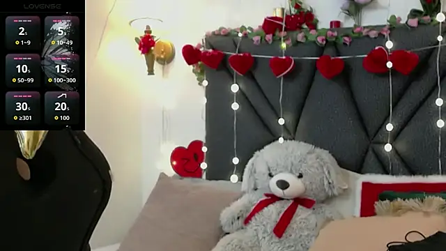 Snapshot of IndraKaur_ chatting on March 1, 12:29 pm IndraKaur online show from March 1, 12:29 pm