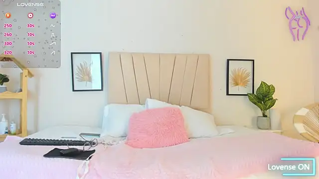 Snapshot of _Miaa_khalifa_ chatting on February 14, 12:13 pm Miaa khalifa online show from February 14, 12:13 pm