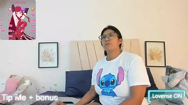  Miaa khalifa  online show from March 26, 12:00 pm