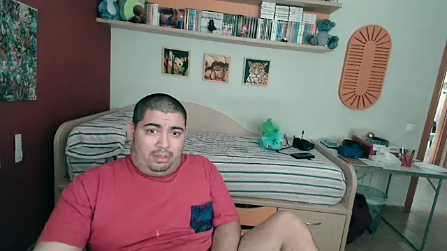 Snapshot of Martigato3 chatting on May 26, 4:47 pm Martigato3 online show from May 26, 4:47 pm
