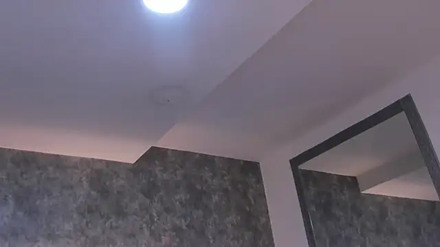 crystaldarliing online show from November 19, 3:45 pm