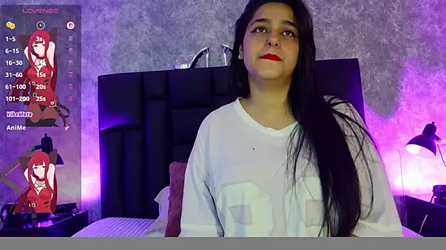 crystaldarliing online show from April 3, 6:17 pm