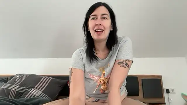 Snapshot of candismimi chatting on September 13, 1:33 pm candismimi online show from September 13, 1:33 pm