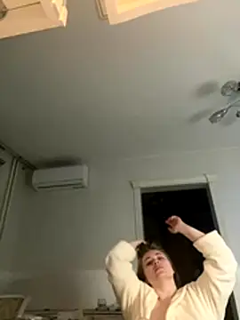 DeniMilkyyyyy online show from December 5, 2:09 am