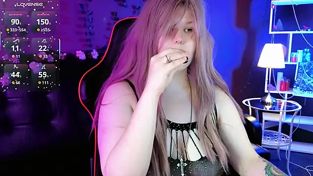 fillisfox  online show from September 18, 3:36 pm