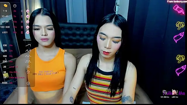 bellamoonlightX online show from December 14, 8:30 am