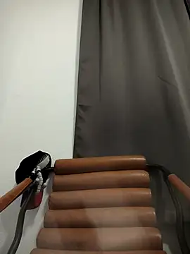 Snapshot of ernin2865 chatting on October 31, 9:54 am ernin2865 online show from October 31, 9:54 am