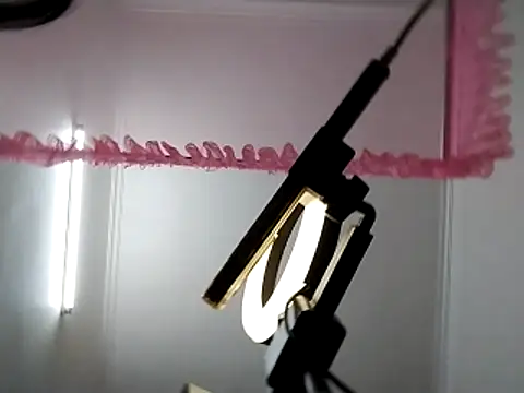 Snapshot of CindyBlue chatting on November 3, 12:35 am CindyBlue online show from November 3, 12:35 am