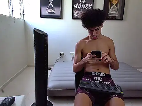 Dollarhot30 online show from October 7, 4:04 pm