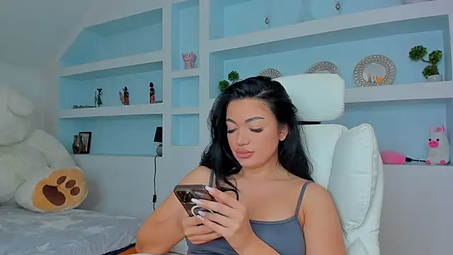 Snapshot of juicyjulie_ chatting on October 15, 7:41 am juicyjulie online show from October 15, 7:41 am