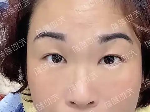 Snapshot of Eve-o chatting on November 14, 10:25 am Eve-o online show from November 14, 10:25 am