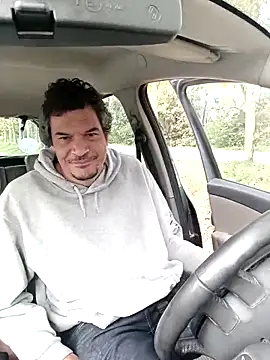 twitshe online show from October 15, 9:42 am