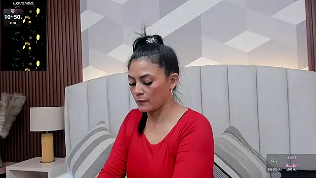 Mommy Naughty online show from January 16, 11:25 am