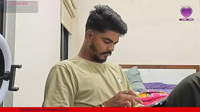 Snapshot of mrbuddy85 chatting on November 4, 4:06 pm mrbuddy85 online show from November 4, 4:06 pm