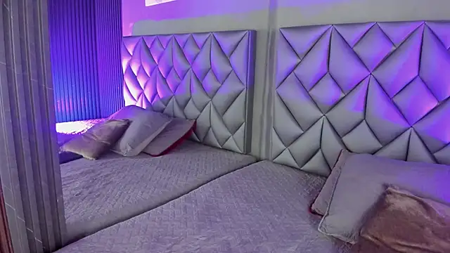 Kitty Dollyy online show from November 20, 8:19 pm