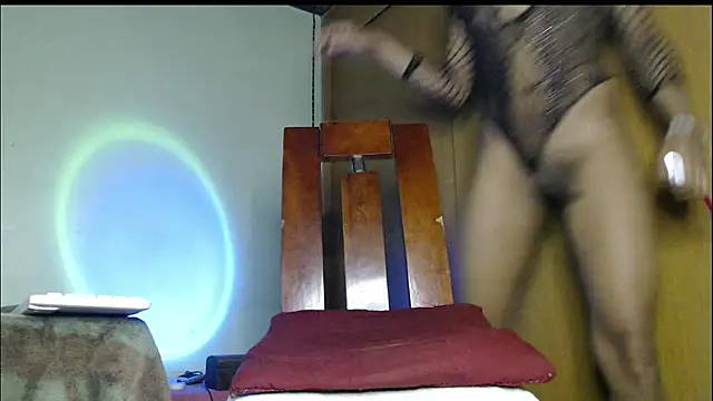 Galgadot3 online show from October 10, 9:25 pm