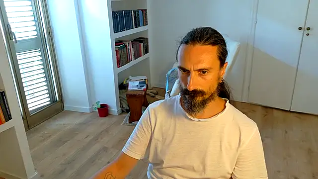 Snapshot of Mrkurt86 chatting on August 1, 4:28 pm Mrkurt86 online show from August 1, 4:28 pm
