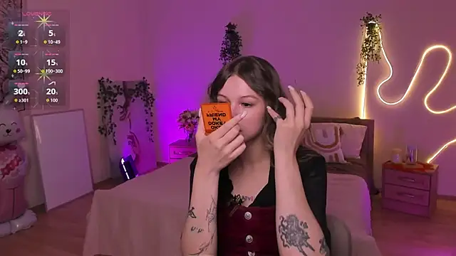 Lisa Blossom online show from July 15, 6:07 am