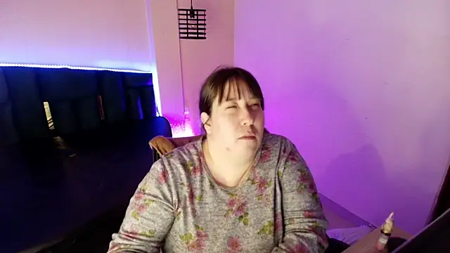  Emily rosee  online show from December 1, 11:26 am