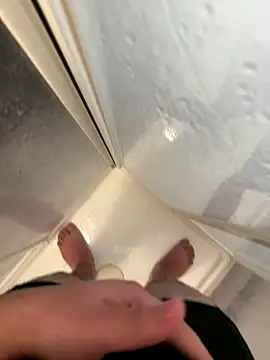 LicitInvader online show from November 10, 6:29 pm