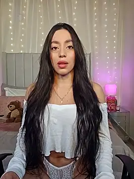 AriadnaTaylor online show from December 5, 12:47 pm