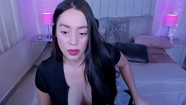 AriadnaTaylor online show from March 26, 4:45 pm