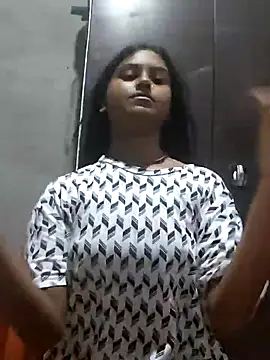 Snapshot of Tara2007 chatting on October 7, 10:23 am Tara2007 online show from October 7, 10:23 am