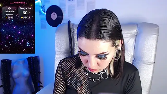 FabulousVenus online show from March 6, 12:40 am