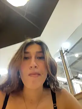 Isa Villamarin online show from October 8, 2:14 pm