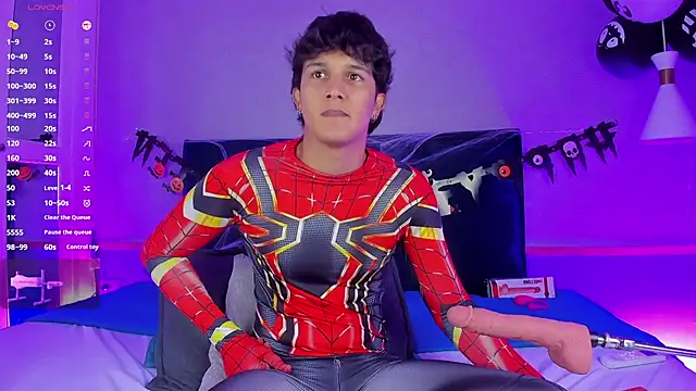 Leo Savage  online show from October 27, 4:05 am