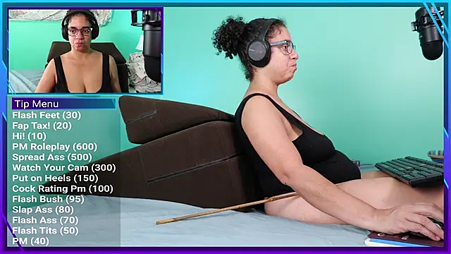 Snapshot of nsfwismorefun chatting on October 16, 4:52 pm nsfwismorefun online show from October 16, 4:52 pm