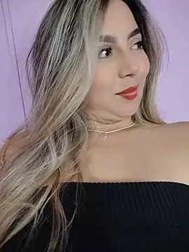 Snapshot of CelestePrince2 chatting on May 11, 8:39 pm CelestePrince2 online show from May 11, 8:39 pm
