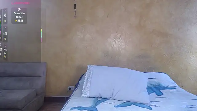 Snapshot of LilyQueen_cg chatting on January 15, 6:00 pm LilyQueen cg online show from January 15, 6:00 pm