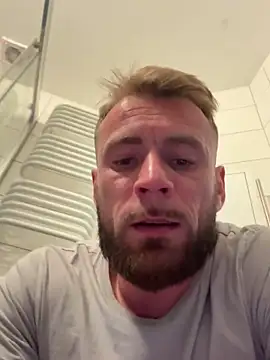 Wyrolowanyyy online show from April 24, 1:02 pm