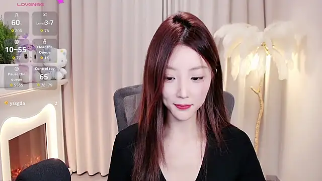 Snapshot of cygj7 chatting on October 24, 10:33 am cygj7 online show from October 24, 10:33 am