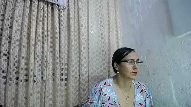 gabbyparker  online show from November 20, 9:31 am