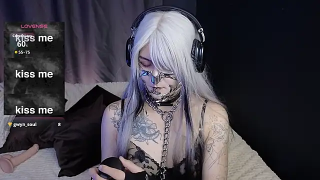 GothXRaven online show from October 7, 3:42 pm