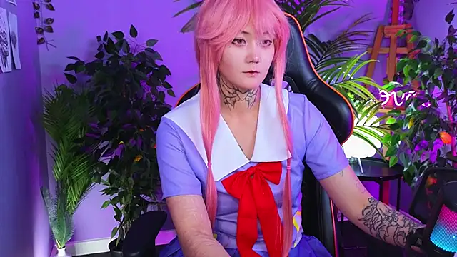 GothXRaven online show from November 28, 4:09 pm