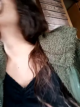 BomBomLuu online show from December 13, 10:48 pm