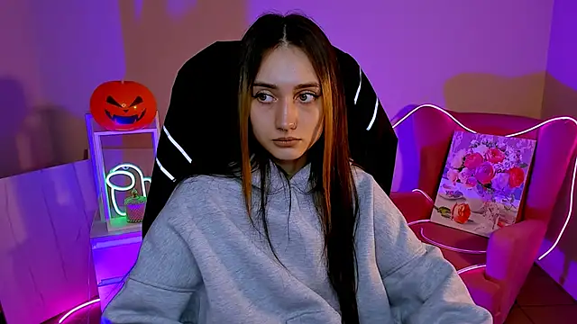 olivianorton online show from October 23, 3:11 pm