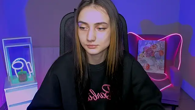 olivianorton online show from November 5, 1:11 pm