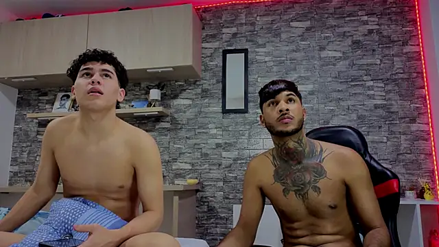 Snapshot of Theimperialboys_ chatting on July 7, 2:14 am Theimperialboys online show from July 7, 2:14 am