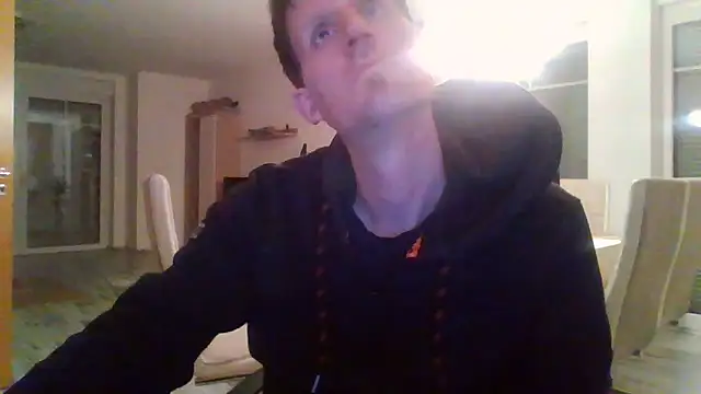 Snapshot of Trockenbau chatting on March 11, 7:42 pm Trockenbau online show from March 11, 7:42 pm